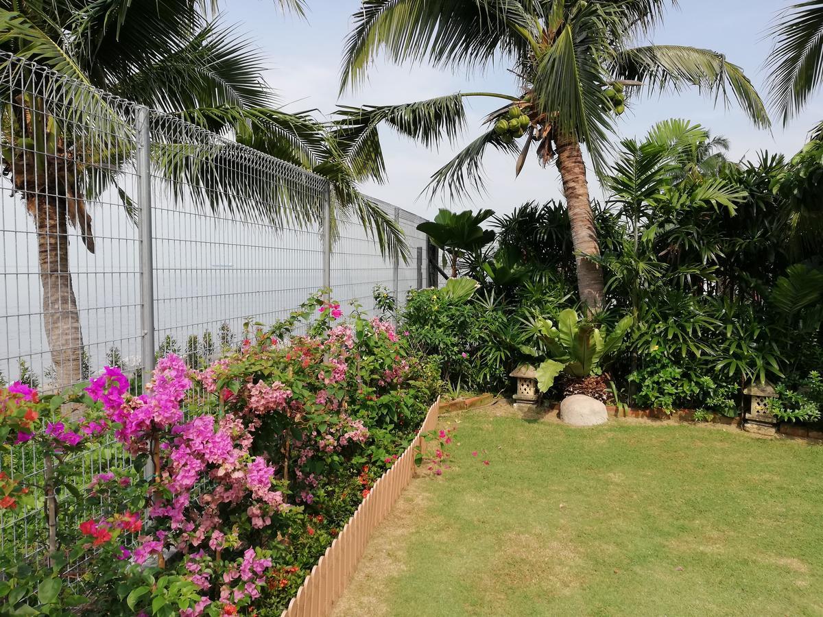 Melaka Beachfront Villa With Pool Esterno foto